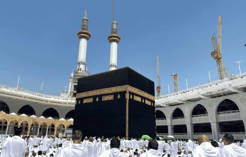 Luxury Umrah Package (10 Nights)